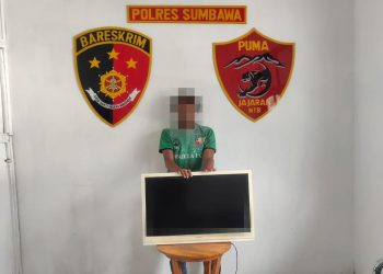 Nekat Nyuri di Rumah Kakaknya, Pemuda ini Diborgol Polisi