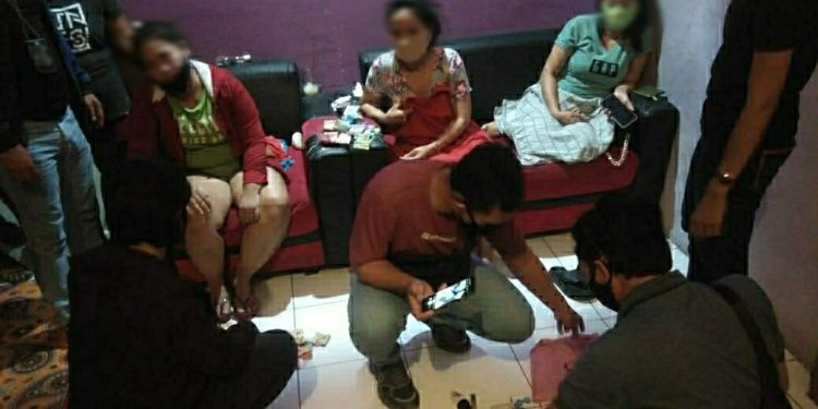 Polisi Ungkap Kasus Prostitusi Berkedok Spa di Batu Layar