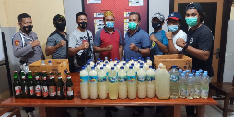 Polisi Sita Ratusan Botol Miras Milik Oknum PNS dan Mahasiswa di Kota Bima