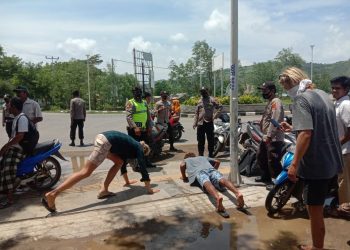 Polisi Hukum Bule yang Melanggar Prokes