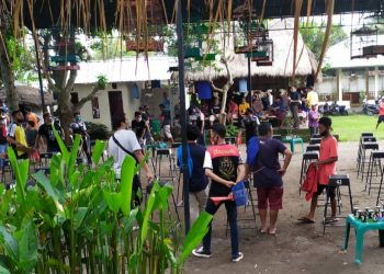 Tak Berizin, Polisi Bubarkan Lomba Kicau Burung di Mataram