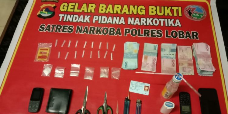 Dua Pengedar di Lombok Dicokok Polisi Saat Asyik Kemas Paket Sabu