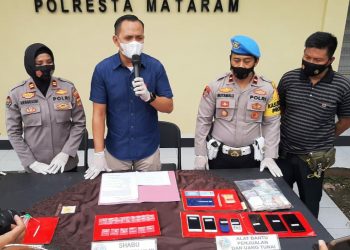 Kabur Saat Hendak Ditangkap, Emak-emak Bandar Sabu ini Jadi DPO