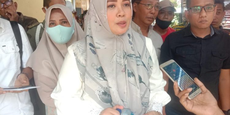 Bupati Bima Janji Tindak Tegas Dua Oknum Pegawai Dishub