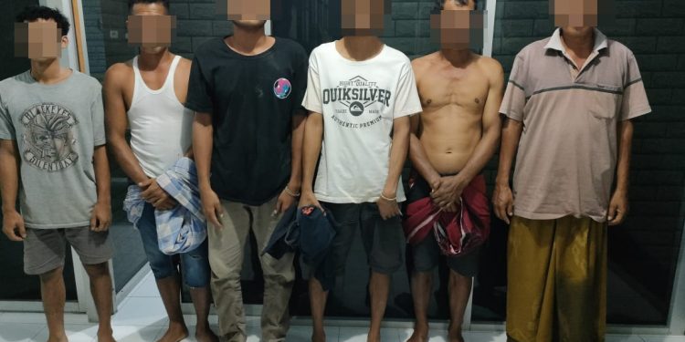 Enam Warga Jonggat Diringkus Polisi Saat Asyik Main Judi