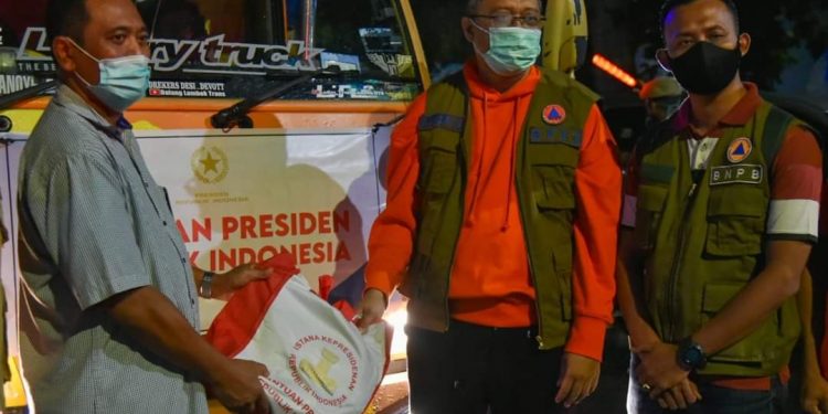 Presiden Kirim 17 Truk Bantuan untuk Korban Banjir Bima