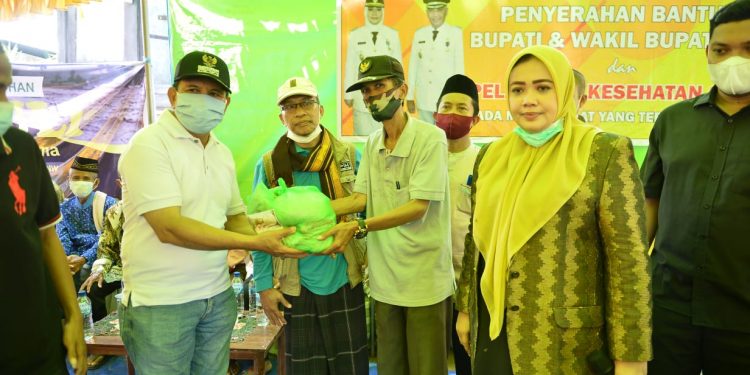 Bupati Bima Terima Bantuan 520 Paket Sembako Dari NW