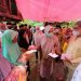 Bupati dan Wakil Bupati Bima Bantu Korban Kebakaran Dengan Uang Pribadi