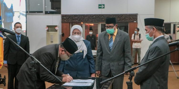 Tujuh Pejabat Eselon II Provinsi NTB Dilantik