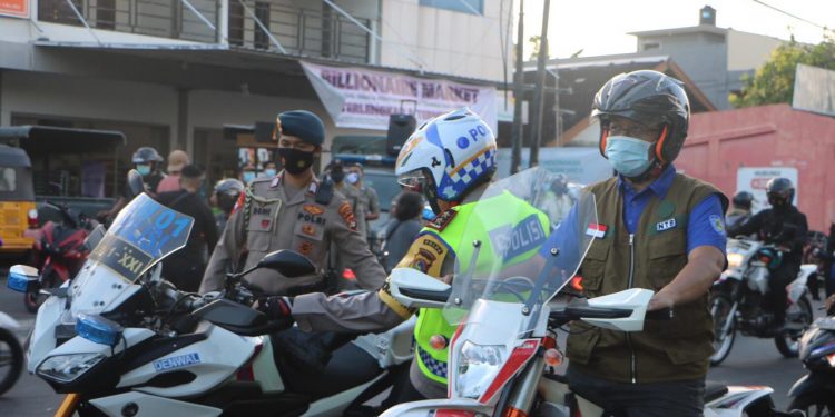Tunggangi Motor Trail, Gubernur NTB Kunjungi Sejumlah Pos Pam Lebaran