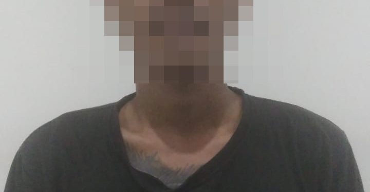 Pemuda ini Ditangkap Polisi Saat Asyik Timbang Sabu