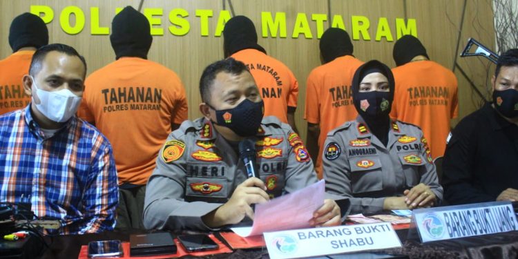 Jual Sabu, Tiga Bersaudara Diringkus Polisi