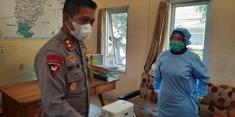 3.878 Warga di Lombok Tengah Jalani Vaksinasi Massal