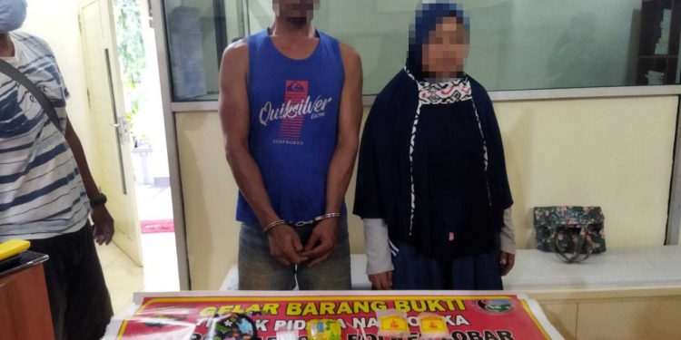Pasutri Pengedar Sabu Ditangkap, Barang Bukti Ditemukan dalam BH