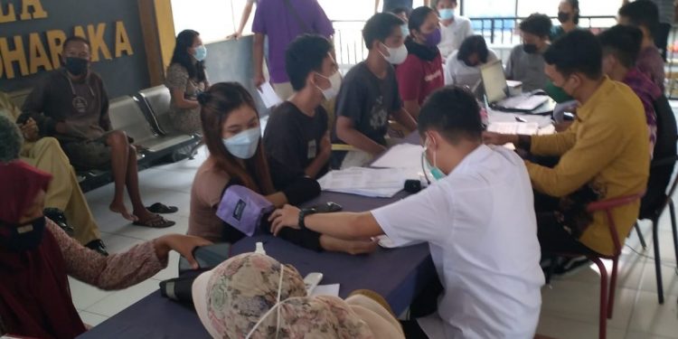 Genjot Vaksinansi, ini yang Dilakukan Polsek Cakranegara