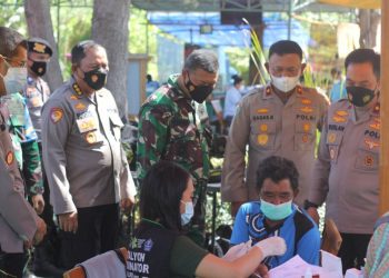 Sehari, 5.642 warga di KLU Jalani Vaksinasi