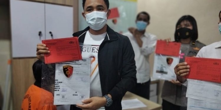 Palsukan Dokumen PCR, Karyawati Rumah Sakit Unram Ditangkap