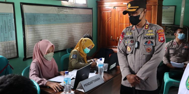 Warga Pungka Sumbawa Antusias Ikut Vaksinasi
