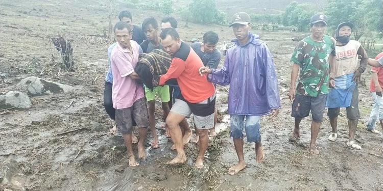 Wanita 37 Tahun di Kwangko Dompu Tewas Terseret Air Bah