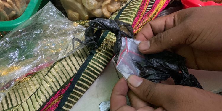Polisi Ringkus Emak-emak Pengedar Sabu dengan Modus Berjualan Sayur