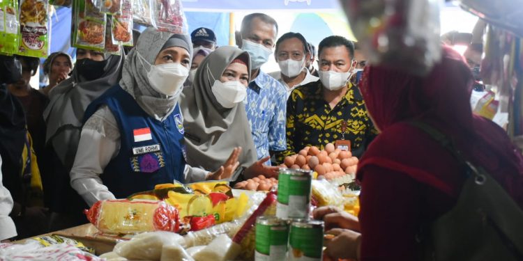 Jelang Lebaran Idul Fitri, Harga Bapok di Sejumlah Pasar NTB Masih Stabil