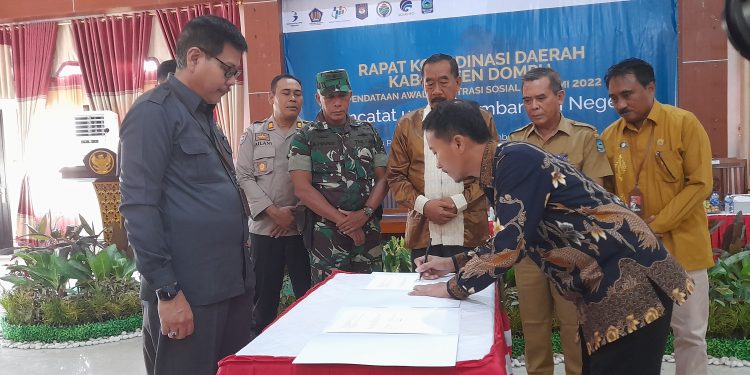 Buka Rakorda Regsosek, Wabup Dompu Ajak OPD, Camat, Kades dan Lurah Dukung Penuh BPS