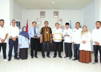 Raih Opini WTP Berturut-turut, Bupati Dompu Terima Piagam Penghargaan Menkeu