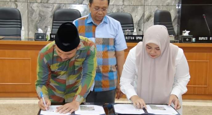 Bupati Dompu dan Bima Tanda Tangani Kesepakatan Tapal Batas Daerah