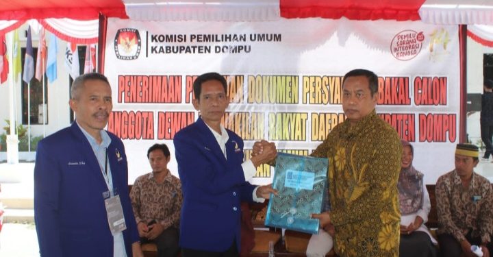 NasDem Dompu Daftarkan 30 Bacaleg ke KPU, 3 Diantaranya Petahana