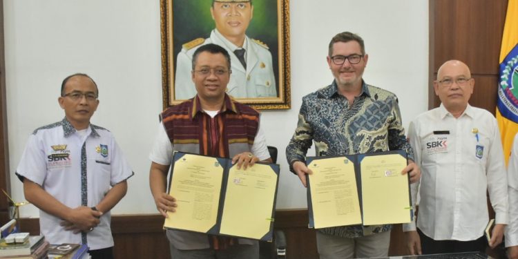 Gubernur Teken MoU Usulan Penggunaan Kawasan Hutan dengan PT. STM