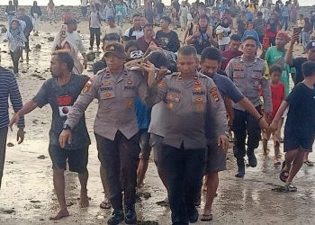 4 Pelajar Terseret Ombak Lakey, 1 Meninggal Dunia