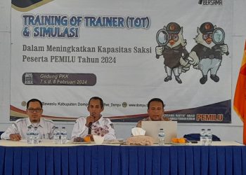 Bawaslu Dompu Gelar ToT dan Simulasi Bagi Saksi Peserta Pemilu