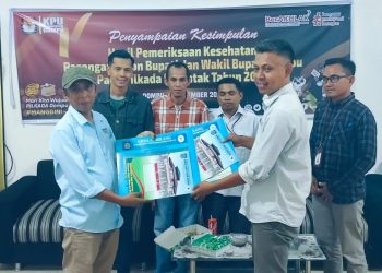 KPU Serahkan Dokumen Hasil Cek Kesehatan Pasangan Calon Bupati