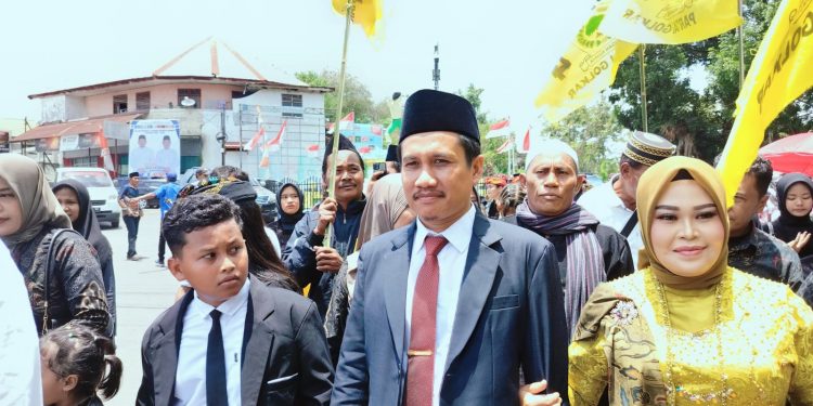 Gendang Beleq Antar Putra Lombok Dilantik Jadi DPRD Dompu