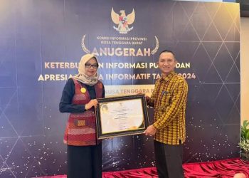 Dompu Raih Penghargaan Sebagai Kabupaten Informatif