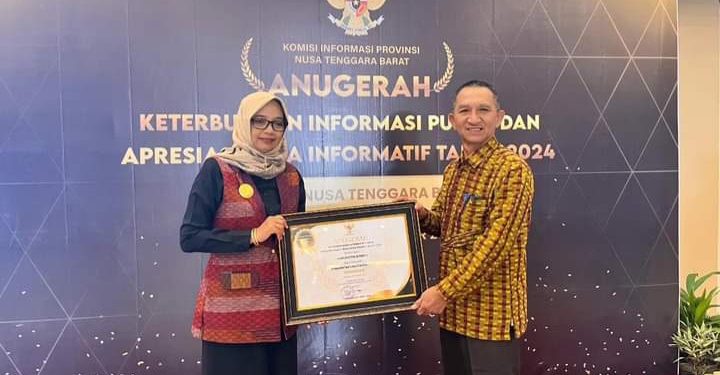 Dompu Raih Penghargaan Sebagai Kabupaten Informatif
