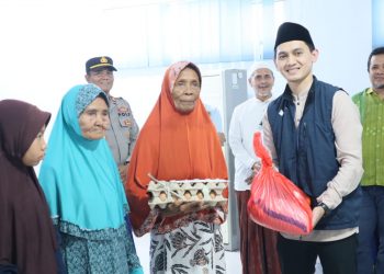 PWI Dompu Bersama PT STM Santuni Anak Yatim dan Kaum Dhuafa