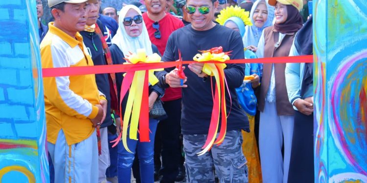 Bupati Dompu Luncurkan Pintu Masuk Wisata Hiu Paus